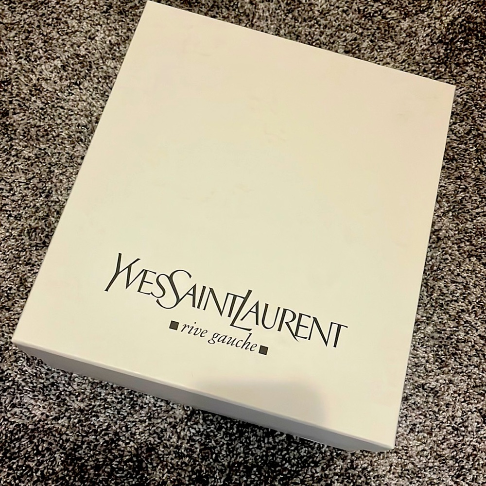 Black YSL pumps